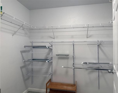 3102 Kings Road - Photo Thumbnail 14