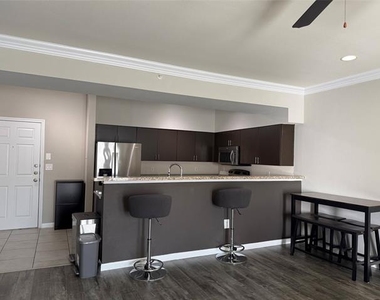 3102 Kings Road - Photo Thumbnail 3