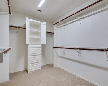 3548 Brewster Drive - Photo Thumbnail 15