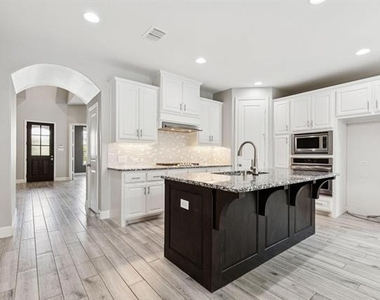 3721 Norwood Avenue - Photo Thumbnail 24