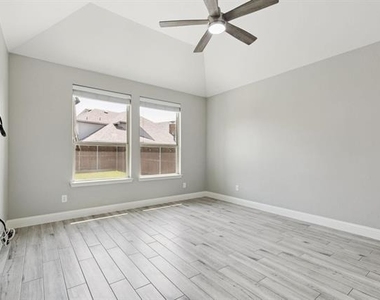 3721 Norwood Avenue - Photo Thumbnail 21