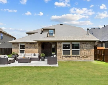 3721 Norwood Avenue - Photo Thumbnail 14