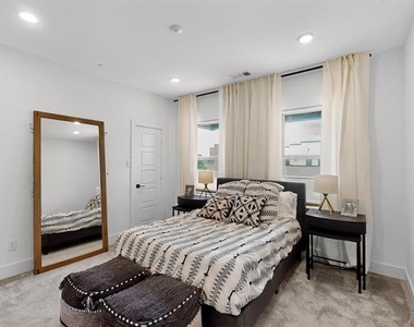 1077 Maverick Drive - Photo Thumbnail 24