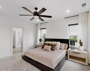 1077 Maverick Drive - Photo Thumbnail 19