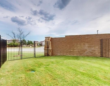1077 Maverick Drive - Photo Thumbnail 39