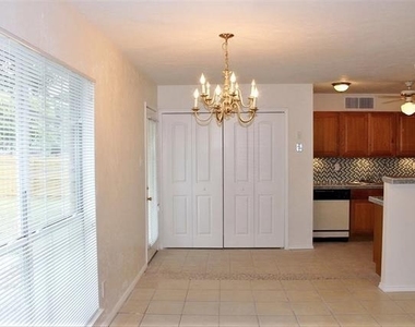 1533 Santa Fe Trail - Photo Thumbnail 4