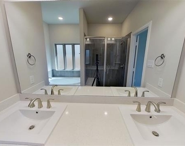 6117 Horsetail Drive - Photo Thumbnail 10