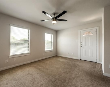616 N 6th Street - Photo Thumbnail 14