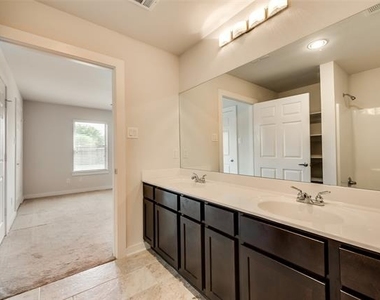 616 N 6th Street - Photo Thumbnail 15