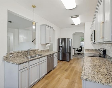 1006 Partridge Drive - Photo Thumbnail 1