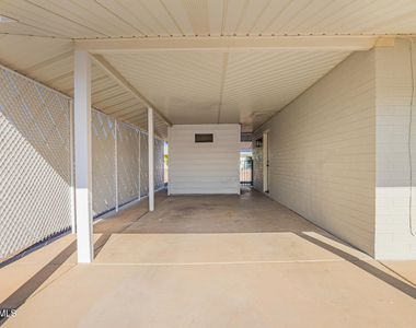 11016 W Sun City Boulevard - Photo Thumbnail 15