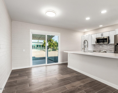 11016 W Sun City Boulevard - Photo Thumbnail 4