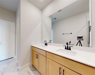 7163 Lathrop Lane - Photo Thumbnail 12