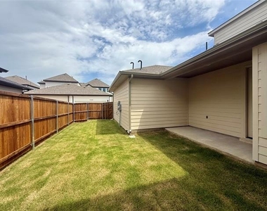 7163 Lathrop Lane - Photo Thumbnail 20