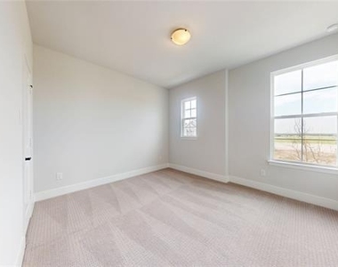 7163 Lathrop Lane - Photo Thumbnail 19