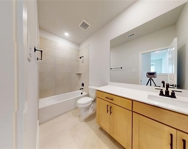 7163 Lathrop Lane - Photo Thumbnail 18