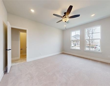 7163 Lathrop Lane - Photo Thumbnail 10