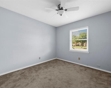 1305 Clark Trail - Photo Thumbnail 6