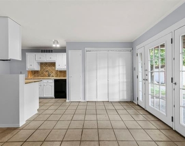1305 Clark Trail - Photo Thumbnail 3