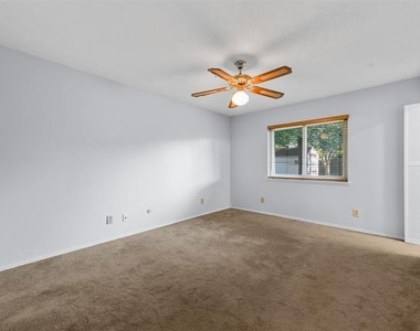 1305 Clark Trail - Photo Thumbnail 10