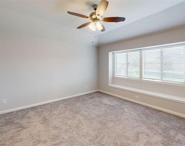 1016 Highberry Drive - Photo Thumbnail 11