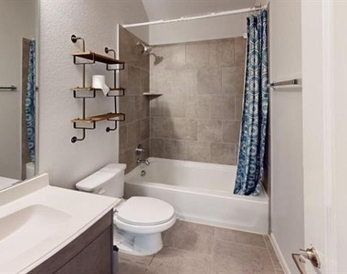 1016 Highberry Drive - Photo Thumbnail 10