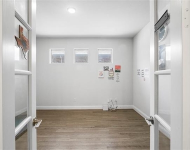 3121 Sunnyside Drive - Photo Thumbnail 14