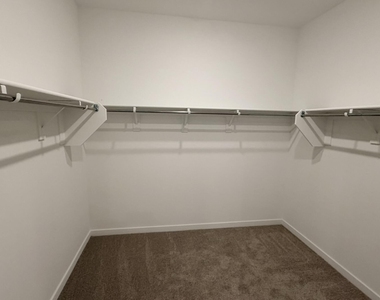 37043 W Vera Cruz Drive - Photo Thumbnail 8