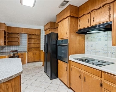 1332 Brookside Drive - Photo Thumbnail 6