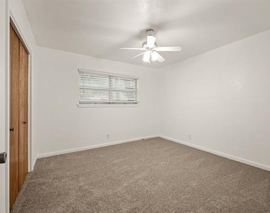 1332 Brookside Drive - Photo Thumbnail 11
