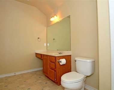 6504 Hickory Hill Drive - Photo Thumbnail 13