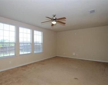 6504 Hickory Hill Drive - Photo Thumbnail 7
