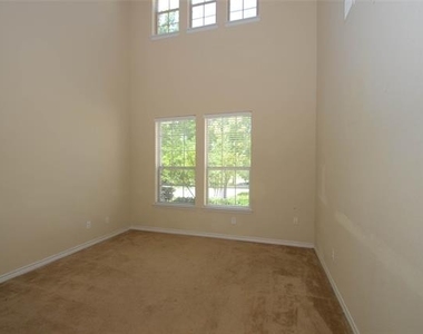 6504 Hickory Hill Drive - Photo Thumbnail 8