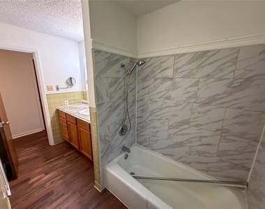 907 Seymore Circle - Photo Thumbnail 19