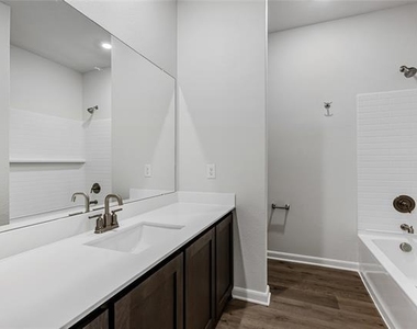 1125 Tempe Lane - Photo Thumbnail 10