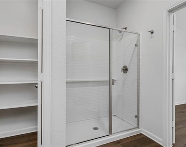 945 Cawthorne Trail - Photo Thumbnail 9