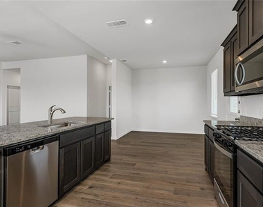 945 Cawthorne Trail - Photo Thumbnail 4