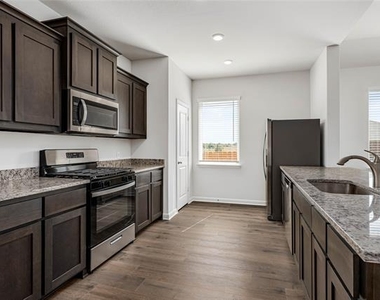 945 Cawthorne Trail - Photo Thumbnail 1