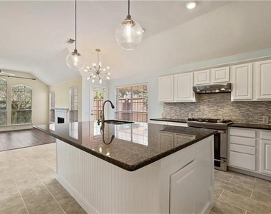 6701 Candlecreek Lane - Photo Thumbnail 16
