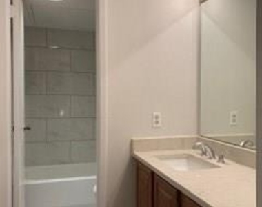 5740 Martel Avenue - Photo Thumbnail 22