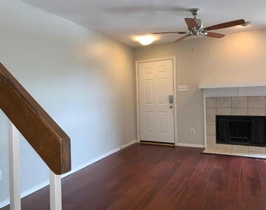 5740 Martel Avenue - Photo Thumbnail 14