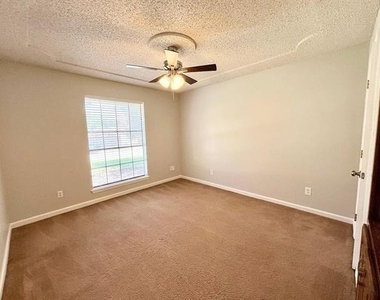 5008 Millsprings Drive - Photo Thumbnail 14
