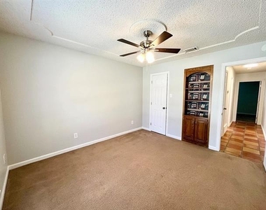 5008 Millsprings Drive - Photo Thumbnail 15