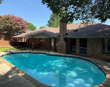 5008 Millsprings Drive - Photo Thumbnail 32