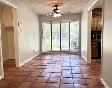 5008 Millsprings Drive - Photo Thumbnail 10