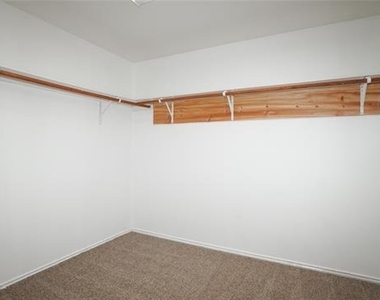309 Stanford - Photo Thumbnail 17