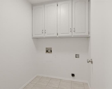4009 Bowden Hill Lane E - Photo Thumbnail 19