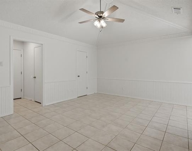 4009 Bowden Hill Lane E - Photo Thumbnail 16