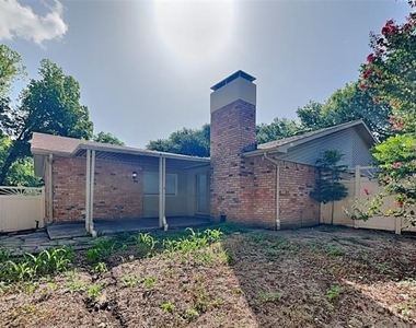 5901 Excalibur Drive - Photo Thumbnail 17