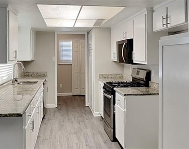 5901 Excalibur Drive - Photo Thumbnail 3